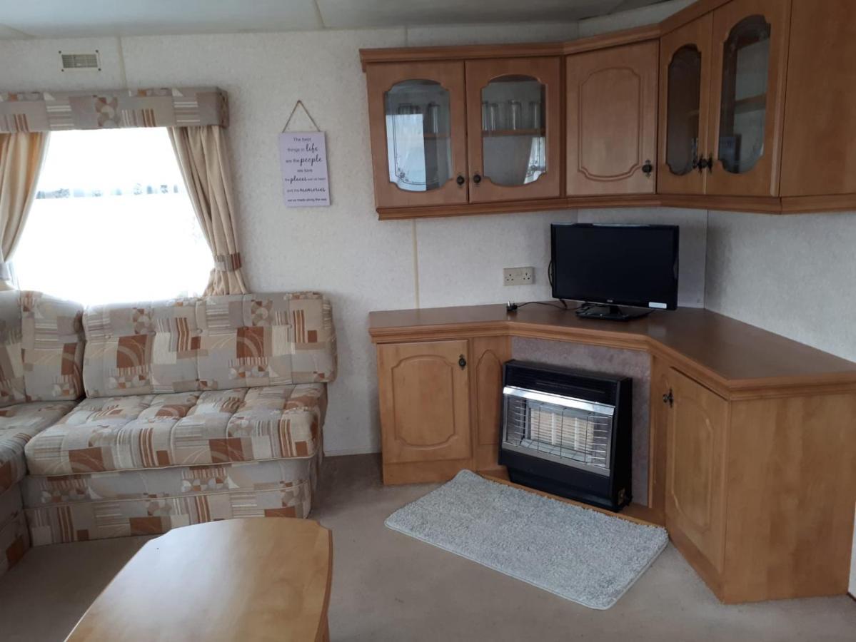 Готель 8 Berth On Coral Beach Інголдмеллс Екстер'єр фото
